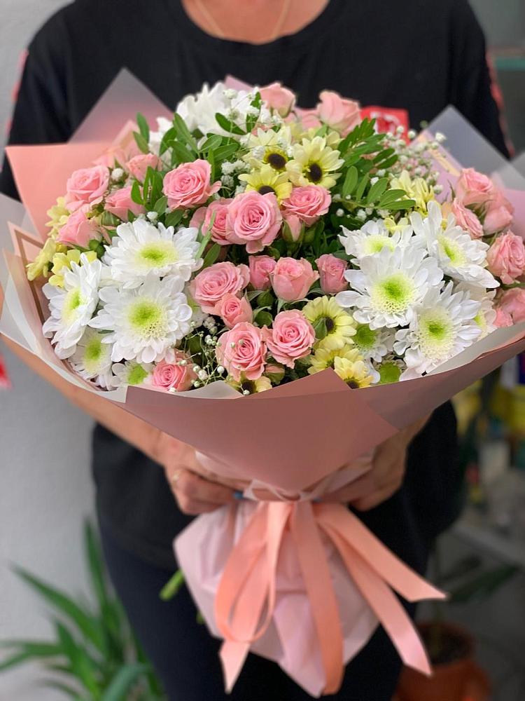 Букет цветов из: Розы и Хризантемы в Холм-Жирковский