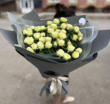 Букет Белые кустовые розы Солинеро в Холм-Жирковский