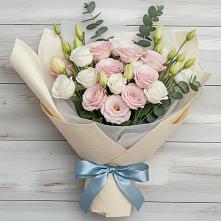 Букет цветов из:  Лизиантусы #REPLACE_PRED# Холм-Жирковский