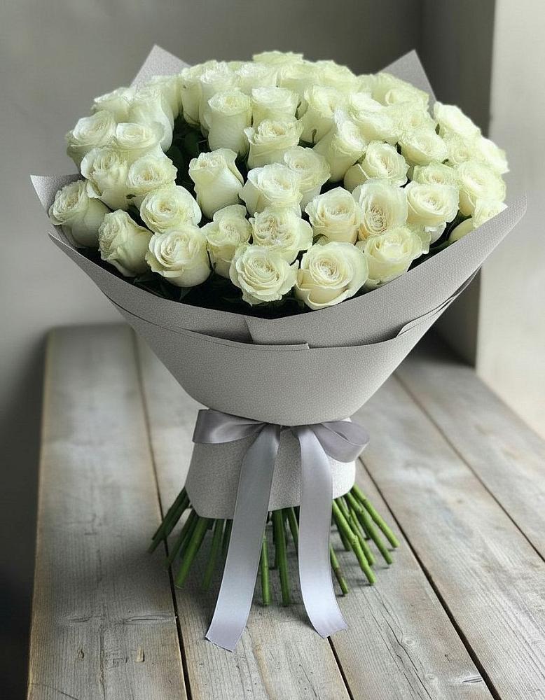 Букет 35 Белых роз в Холм-Жирковский