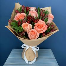 Букет цветов из:  Розы и Альстромерии в Холм-Жирковский