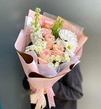 Букет цветов из:  Хризантемы и Розы в Холм-Жирковский