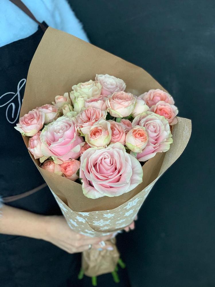 Букет цветов из: Хризантемы и Розы в Холм-Жирковский