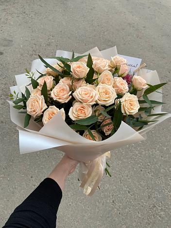 Букет Кремовые розы Латте в Холм-Жирковский