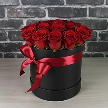 Цветочная композиция из Розы в шляпной коробке в Холм-Жирковский