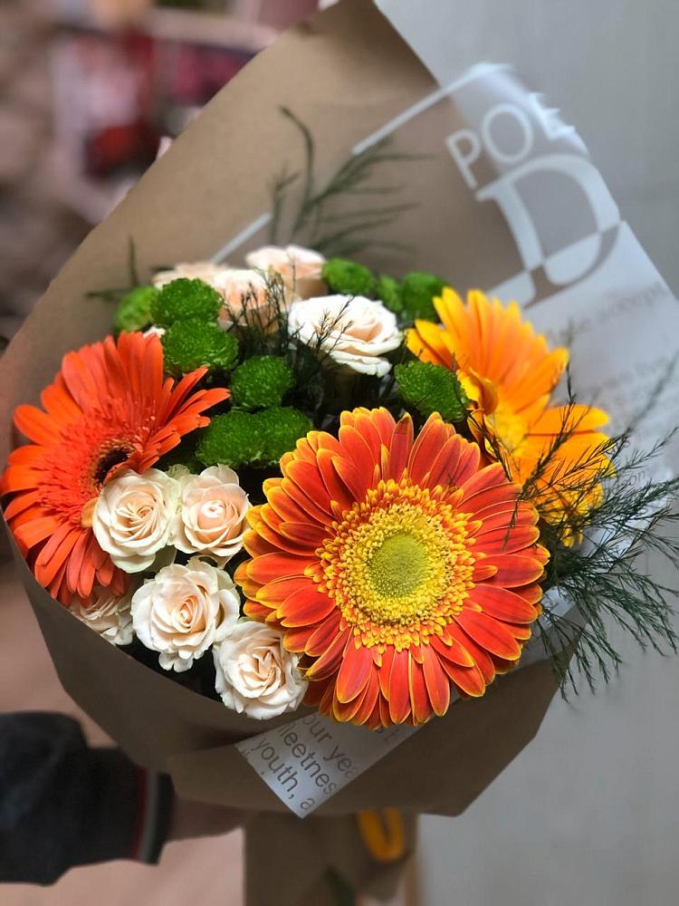 Букет цветов из: Герберы, Хризантемы и Розы в Холм-Жирковский