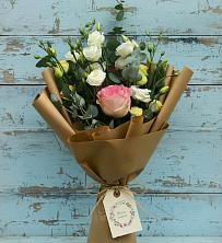 Букет цветов из:  Розы и Лизиантусы в Холм-Жирковский