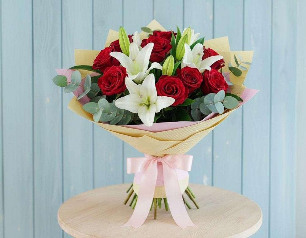 Букет цветов из: Лилии и Розы в Холм-Жирковский